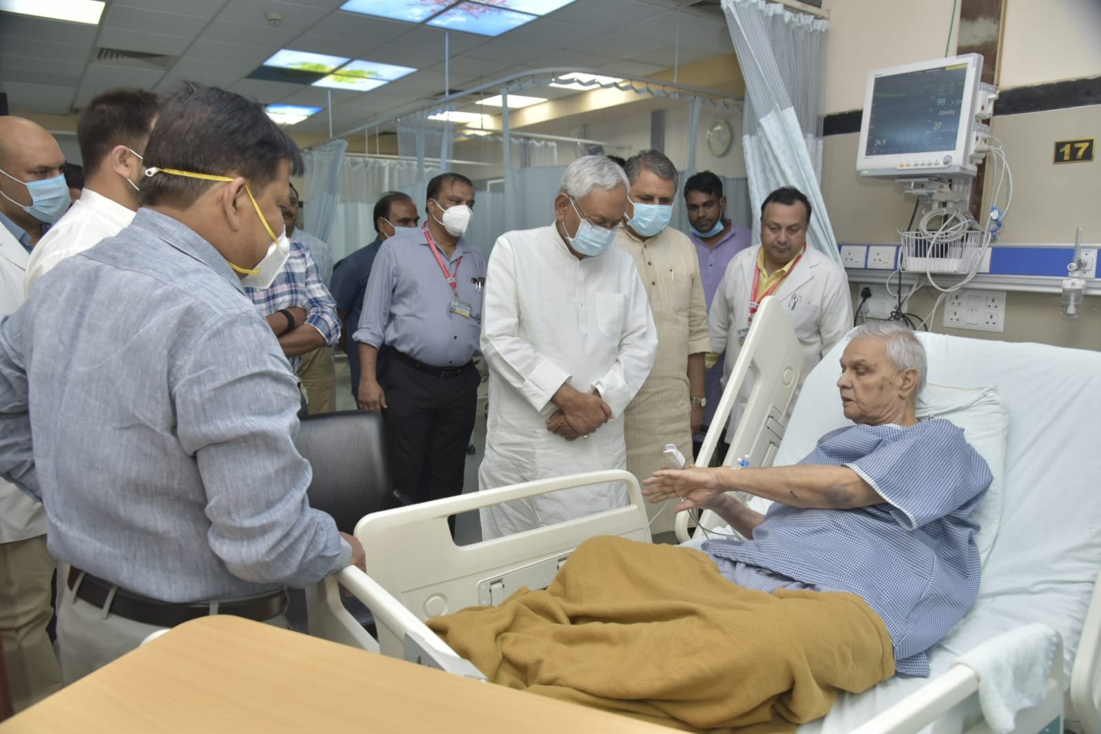 Bihar new Energy Minister Vijendra Prasad Yadav admitted to IGIMS in Patna, CM Nitish Kumar visit hospital to enquire about his health